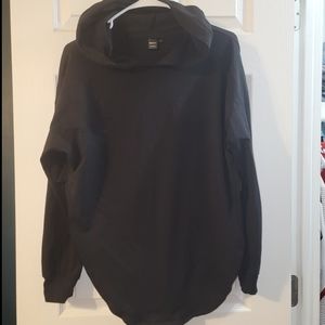 NWOT SHEIN 2 PEICE hooded high cut shirt with matching leggings Black